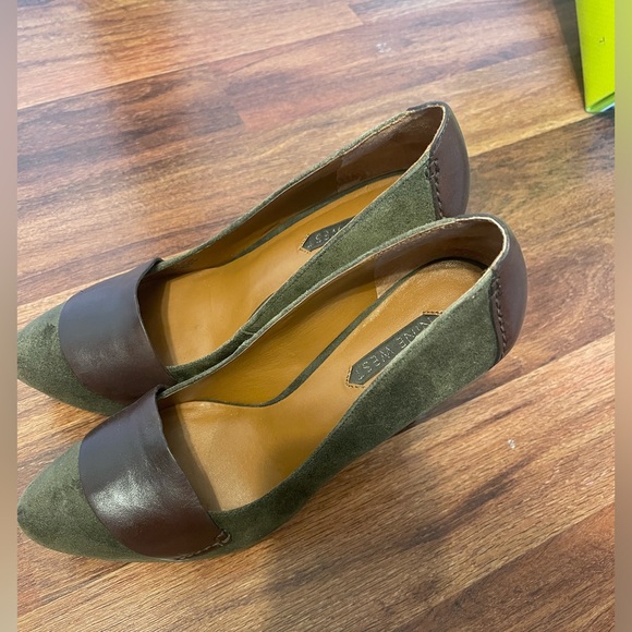 Brand new never worn Nine West heels - Picture 2 of 3